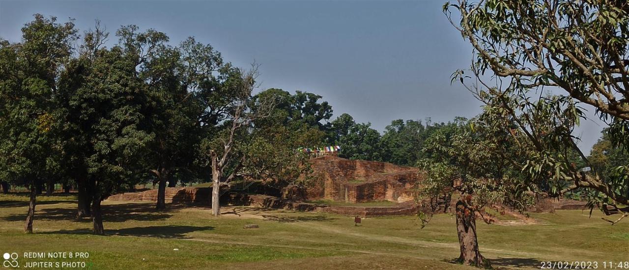 The Lumbini Village Lodge ภายนอก รูปภาพ